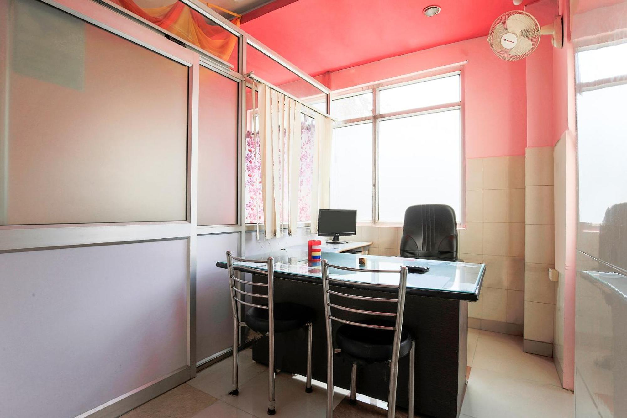 Oyo Flagship 37109 Mangalam Guest House Chinhat エクステリア 写真